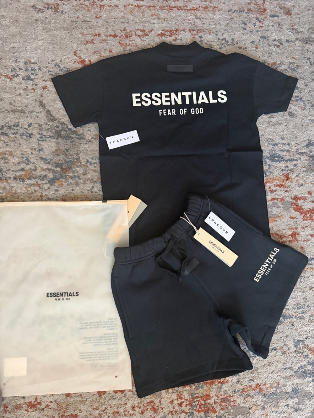 Kids ESSENTIALS Fear of god Black Tee and Shorts Set size 8